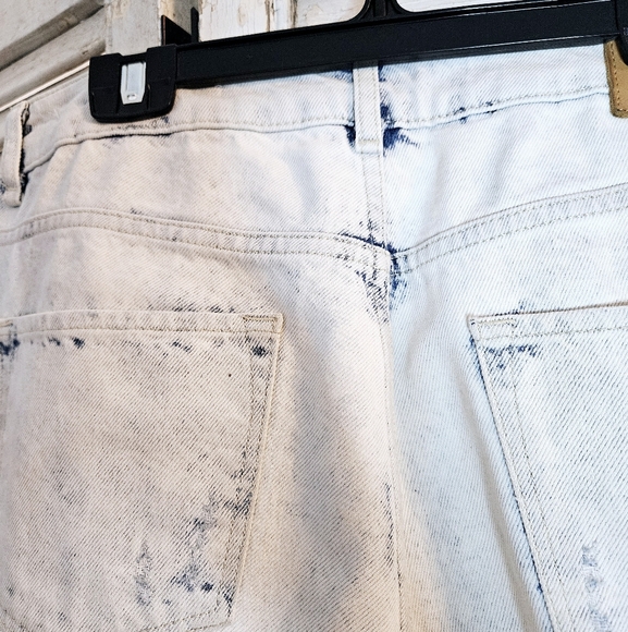 Zara distressed mid rise relaxed fit acid washed jeans size 8 - Picture 8 of 13